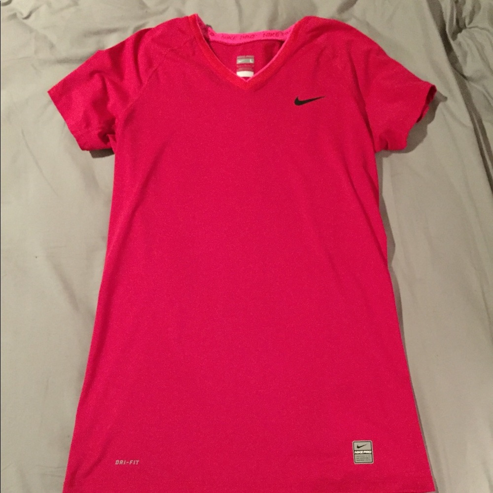 Nike Pro Dri-Fit pink workout shirt 👚